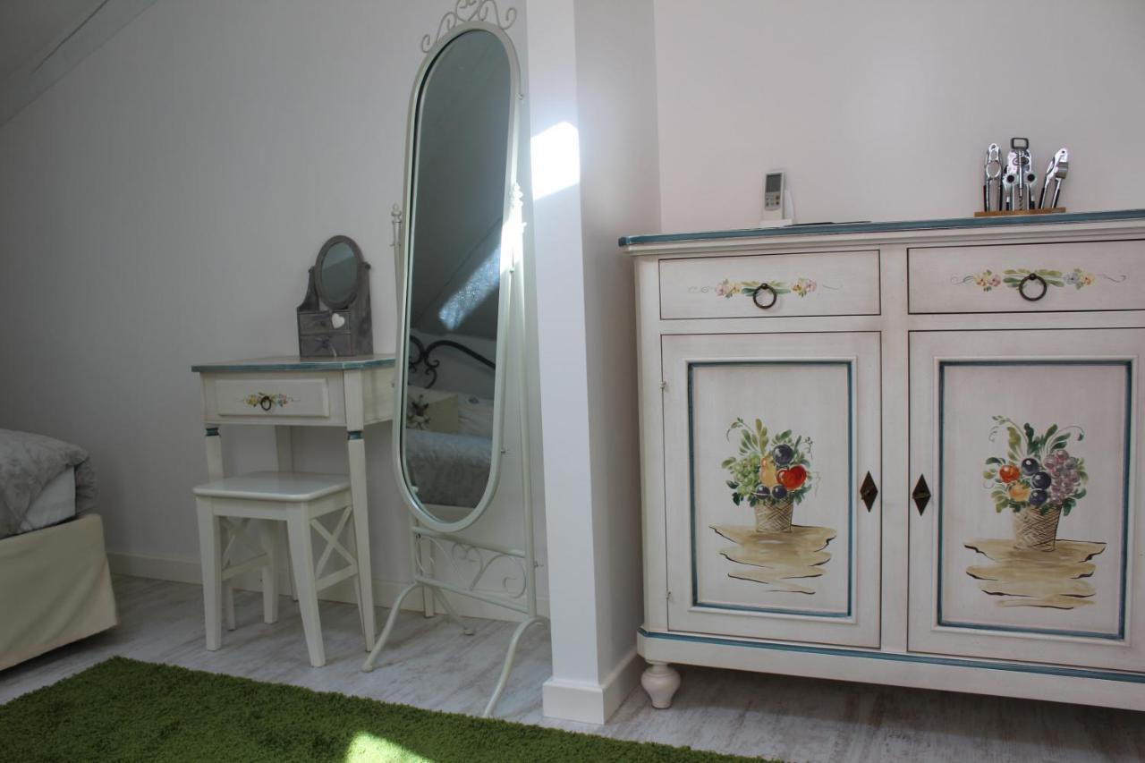Tana Bianca Apartment Trieste Ngoại thất bức ảnh