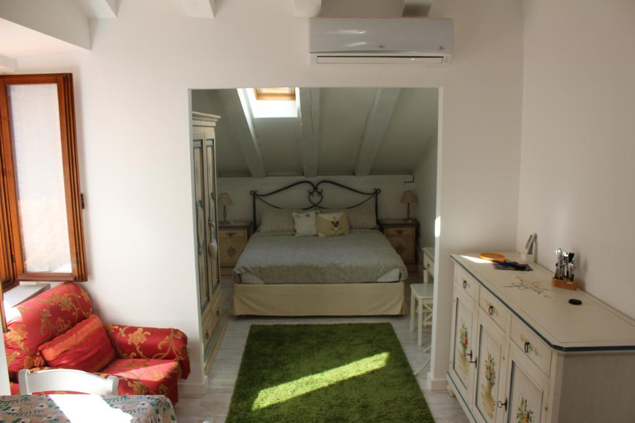 Tana Bianca Apartment Trieste Ngoại thất bức ảnh