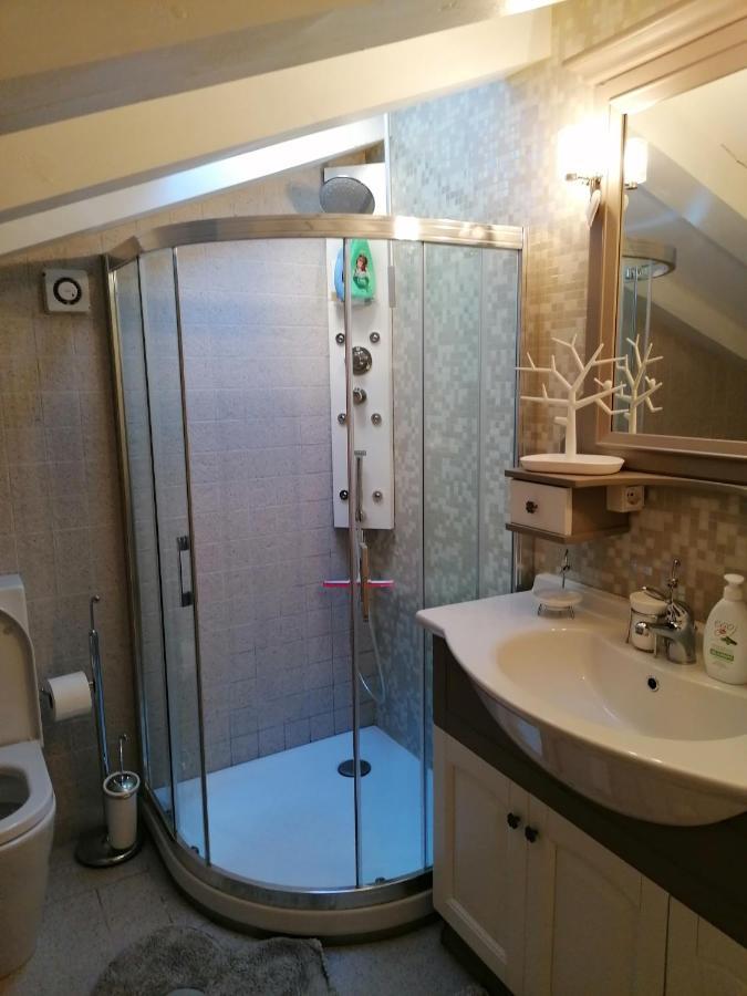 Tana Bianca Apartment Trieste Ngoại thất bức ảnh