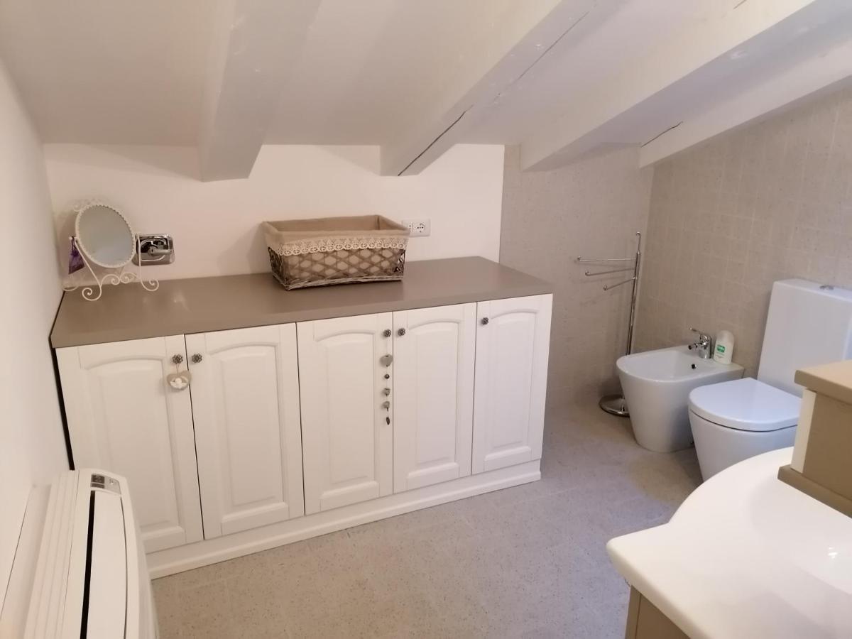 Tana Bianca Apartment Trieste Ngoại thất bức ảnh