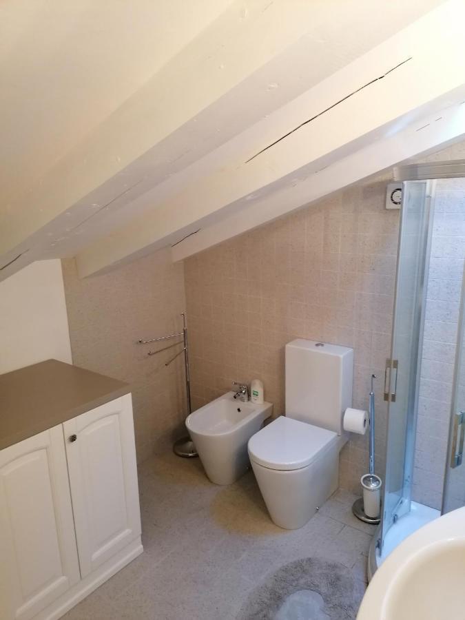 Tana Bianca Apartment Trieste Ngoại thất bức ảnh